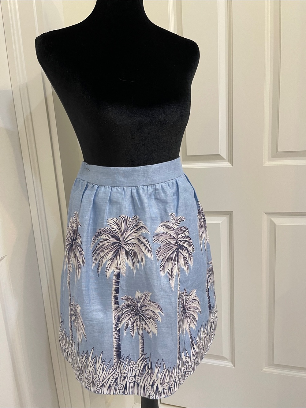 J. Crew Light Blue Linen  Palm-Print Mini Skirt    
Size 2 New